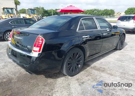 2014 Chrysler 300 z USA, uszkodzony, nr VIN 2C3CCAAG8EH379908